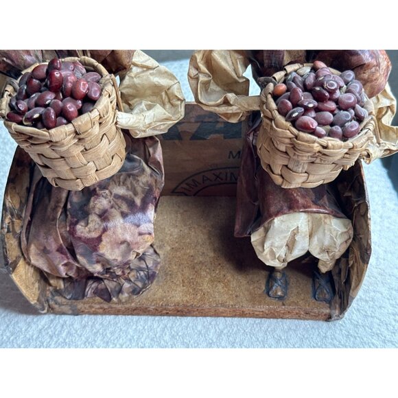 Village Workers Mexican Folk Art Figurines Baskets Of Harvest Beans Paper Mache - Picture 5 of 16